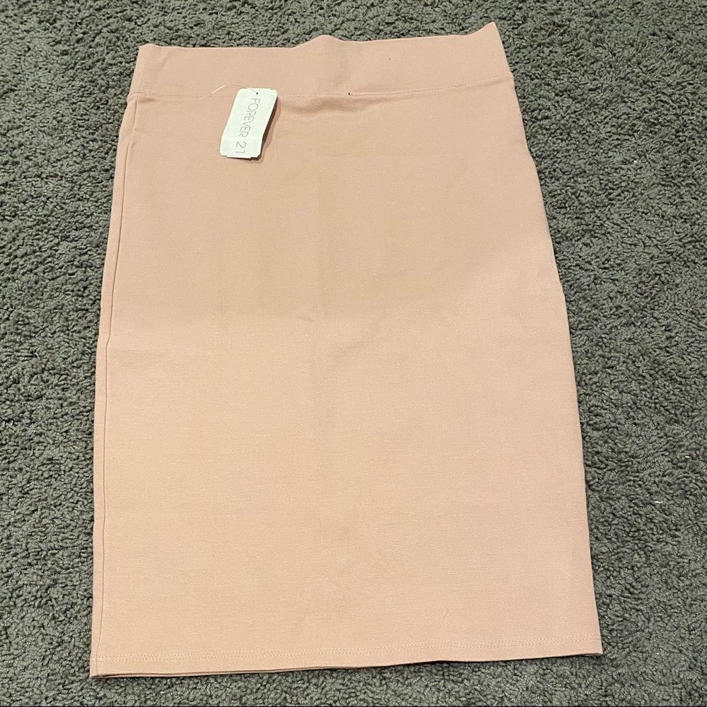 Forever 21 nude body con skirt NWT